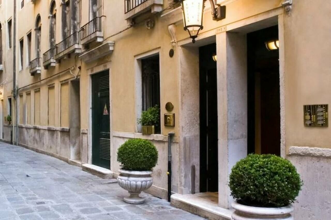 Фото Torre dell'Orologio Suites