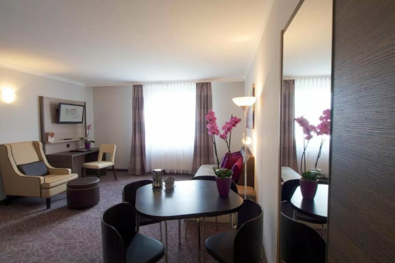 Фото 24hours Apartment Hotel