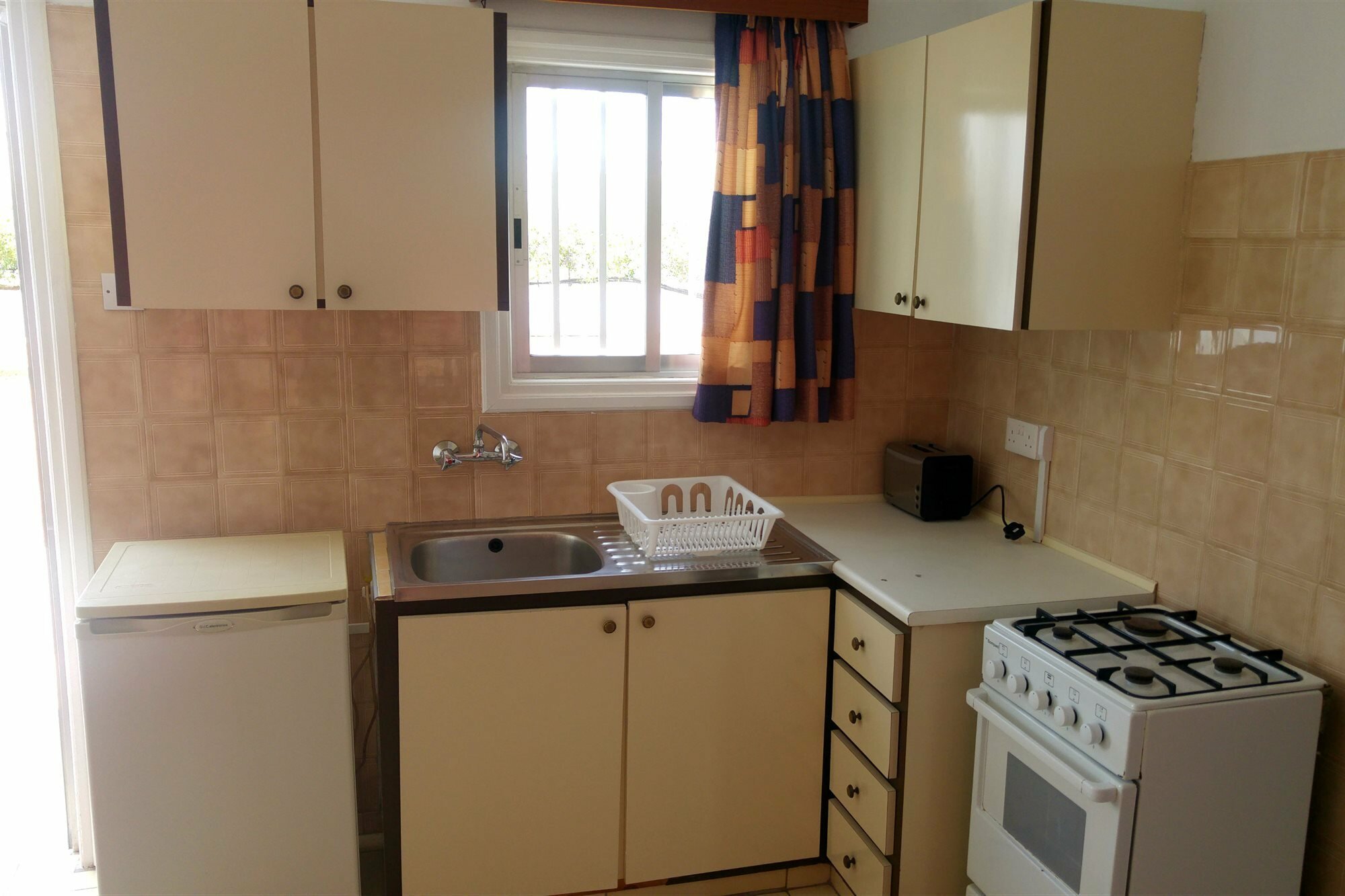 Фото Kaos Hotel Apartments