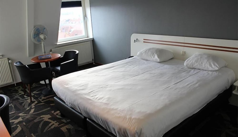 Фото Fletcher Stadshotel Den Haag