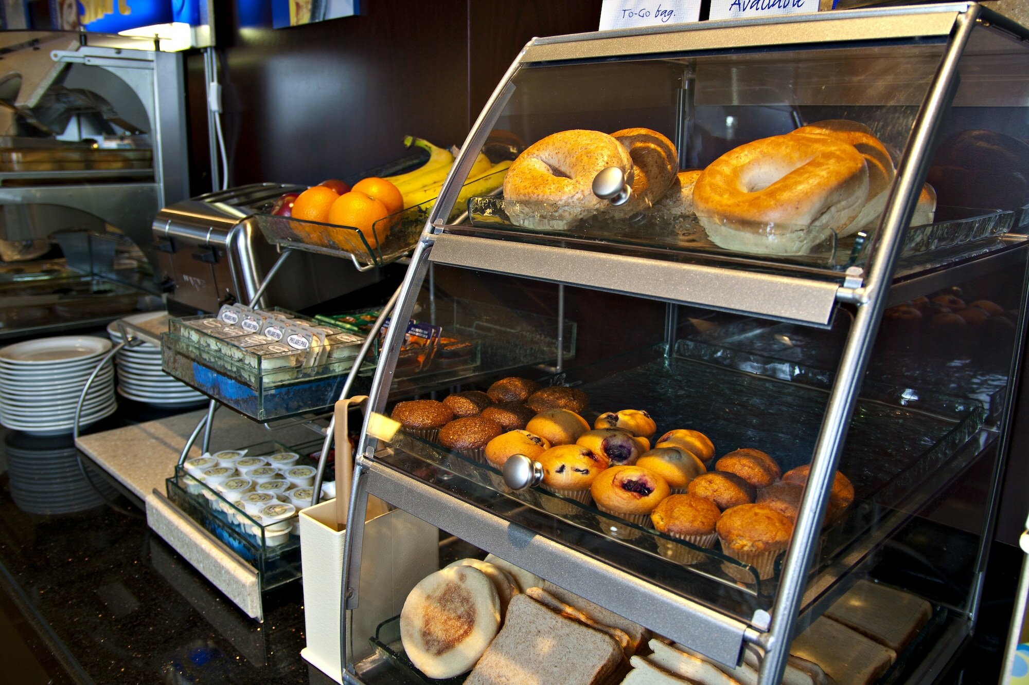 Фото Holiday Inn Express Pembroke