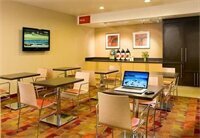 Гостиница TownePlace Suites Los Angeles LAX/Manhattan Beach