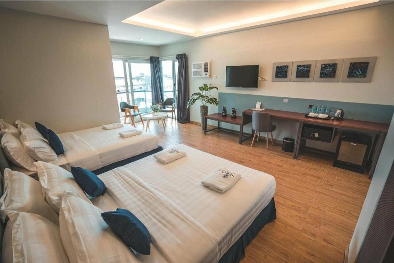 Фото Henia Hotel