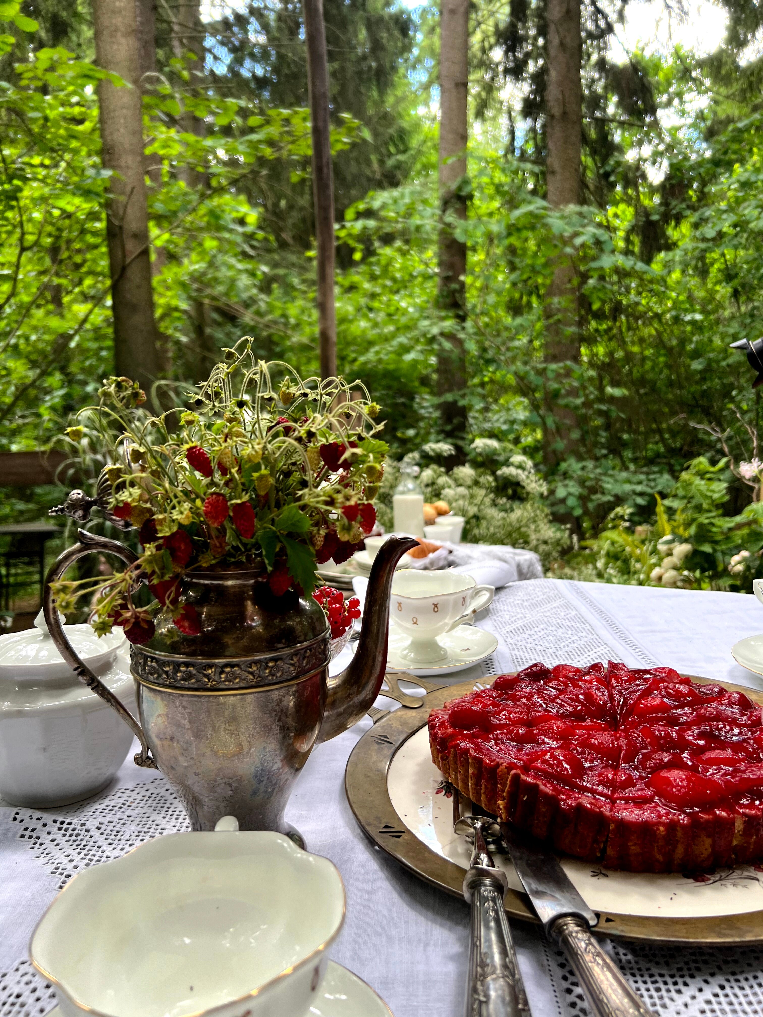 Фото Домик в лесу