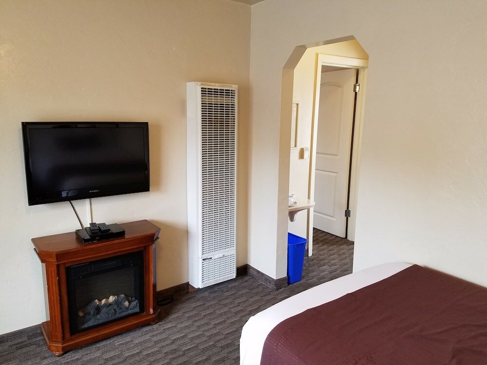 Фото Lone Oak Lodge