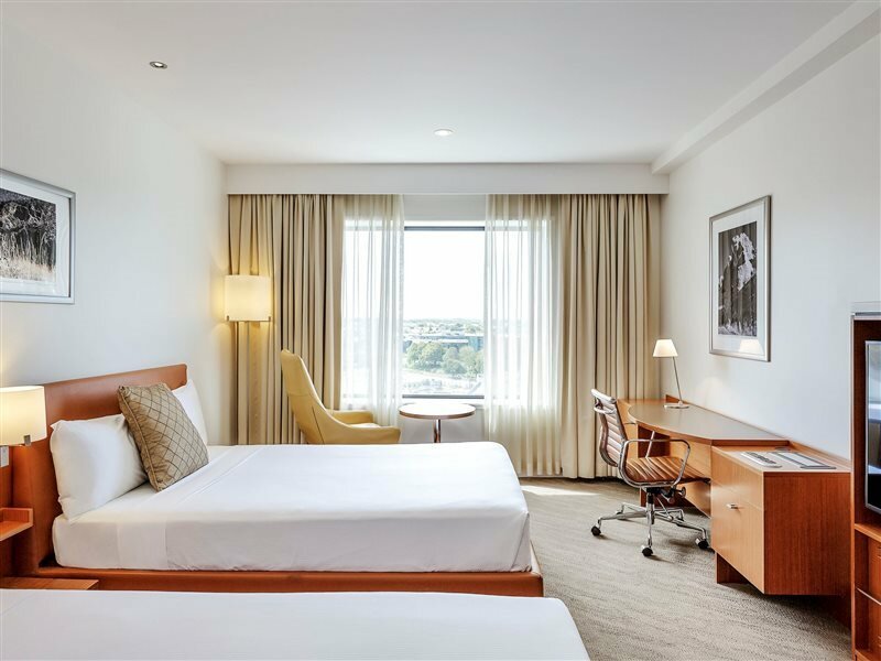 Фото Novotel Christchurch Cathedral Square