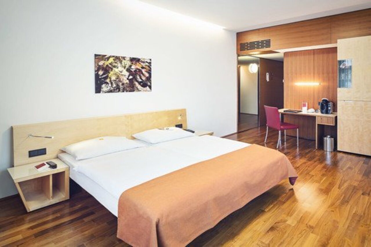 Фото Orakai Daehakro Hotel