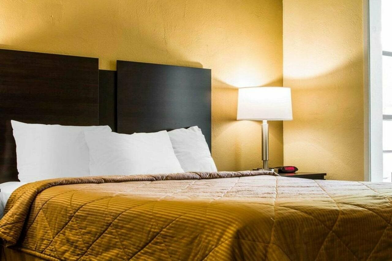 Фото Econo Lodge Sacramento Convention Center