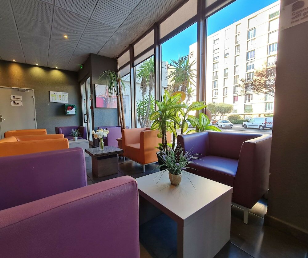 Фото Hotel Kyriad Marseille Palais Des Congres - Vélodrome