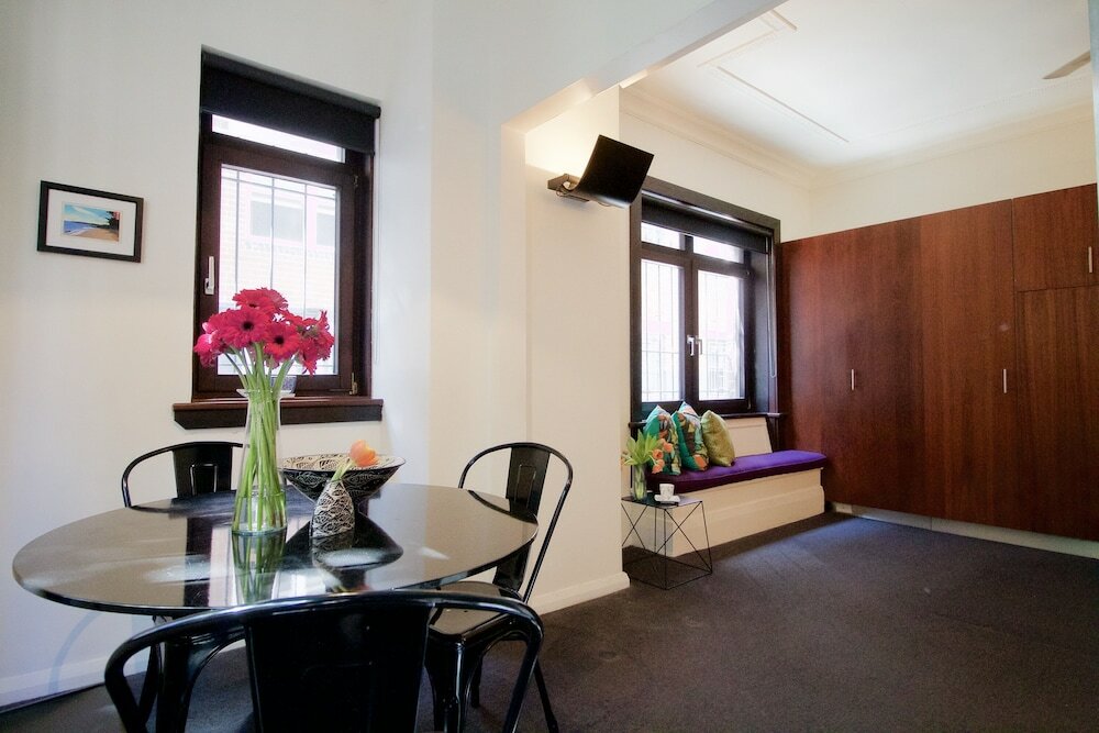 Фото Regents Court