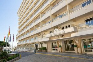 Гостиница Hotel La Barracuda в Торремолиносе