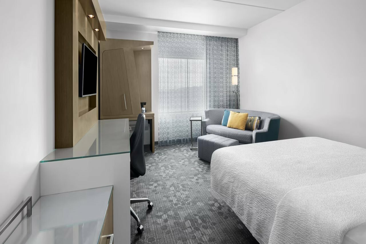 Фото Courtyard by Marriott Orlando South/Grande Lakes Area