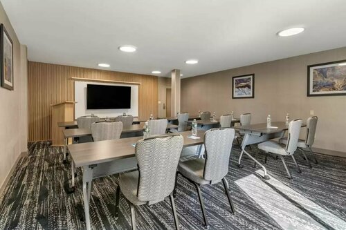 Гостиница Clarion Inn Nashua в Нашуа