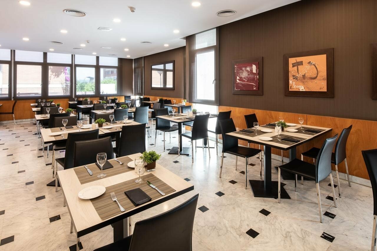 Фото Catalonia Bristol