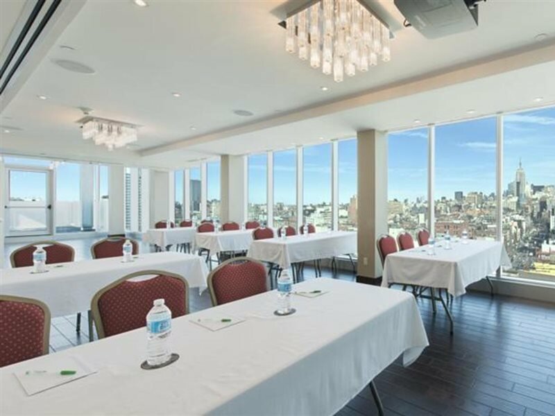 Фото Wyndham Garden Chinatown