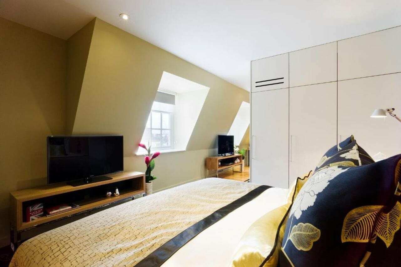 Фото Apex Temple Court Hotel