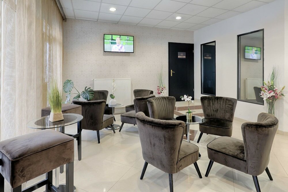 Фото Triple M Hotel