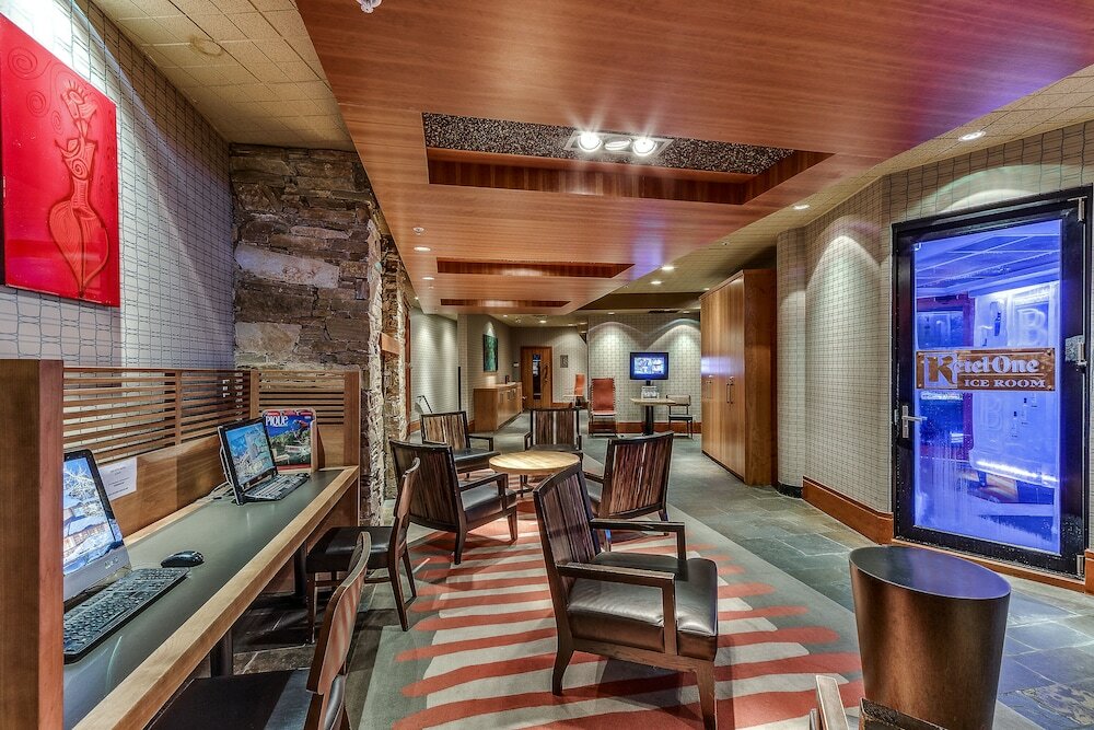 Фото The Listel Hotel Whistler