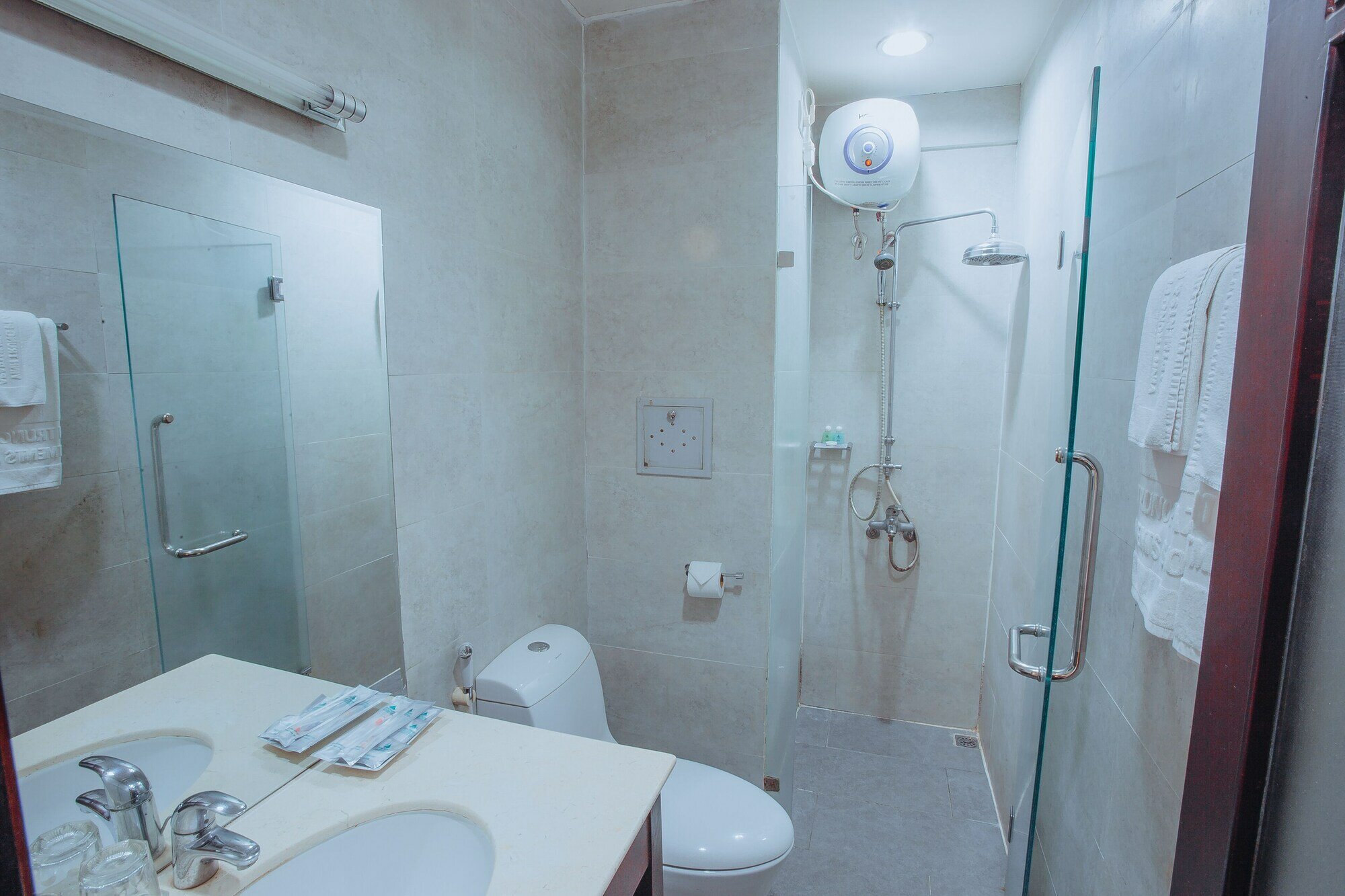 Фото Vinh Trung Plaza Apartments - Hotel