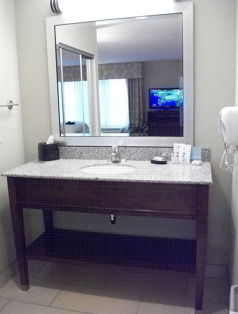 Фото Hampton Inn & Suites Manteca