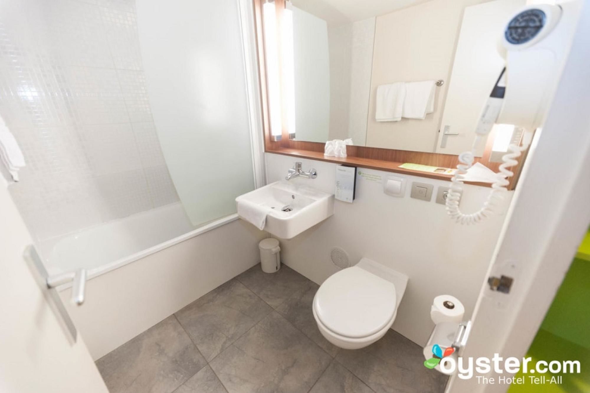 Фото Campanile Biarritz