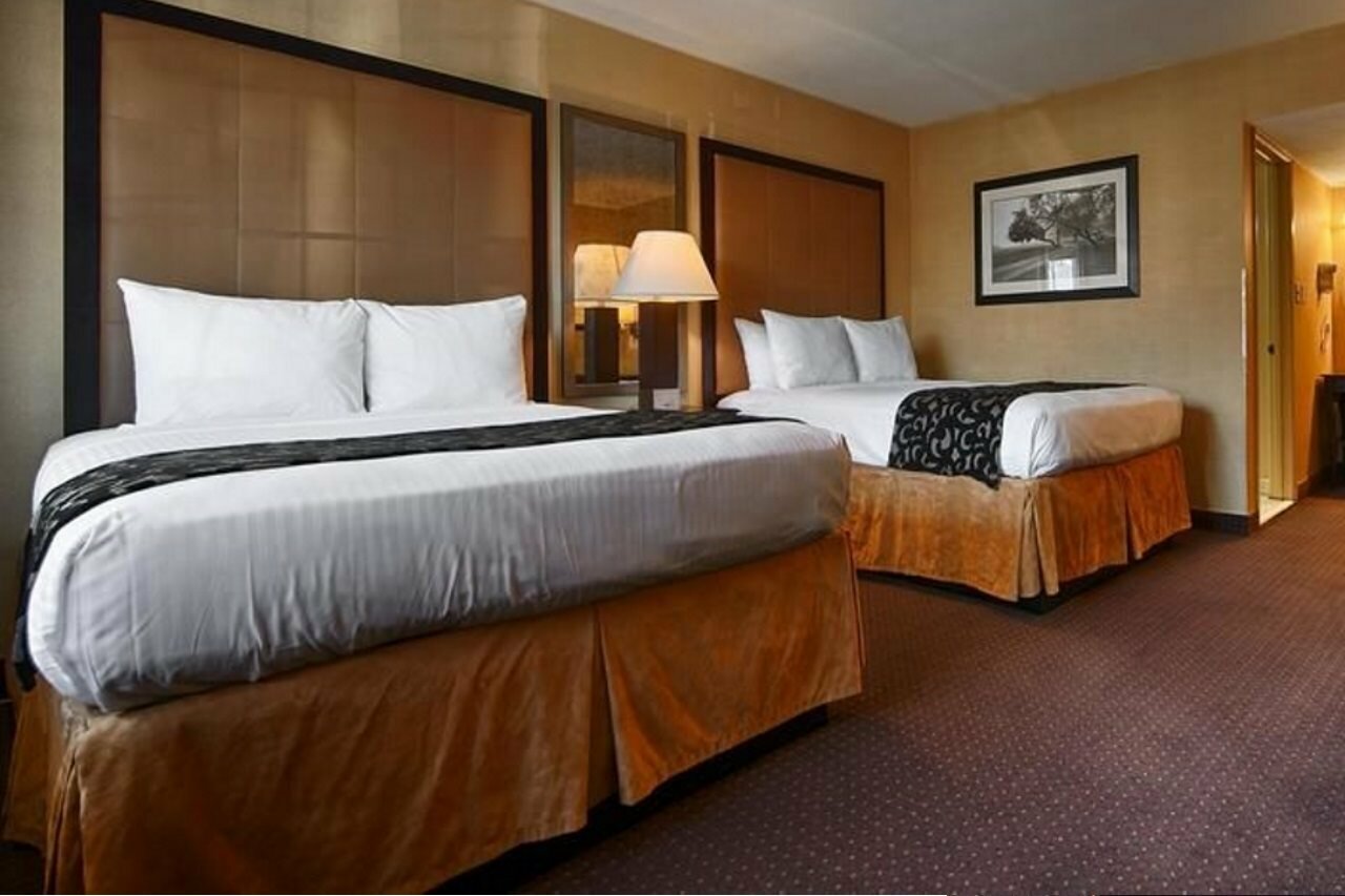 Фото Best Western Town House Lodge