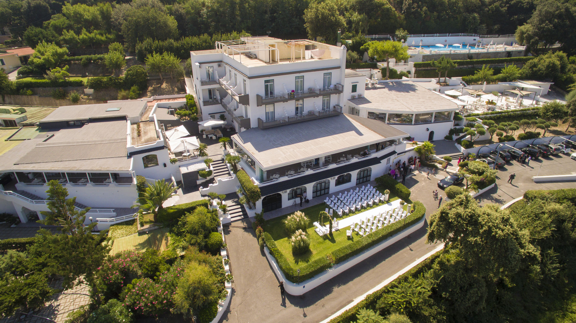 Фото отеля 2