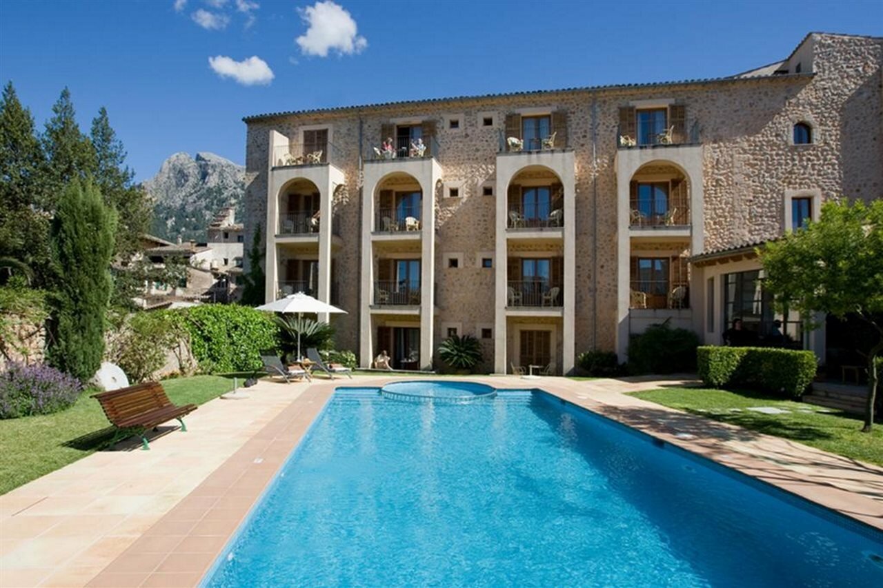 Фото Hotel Ca'l Bisbe