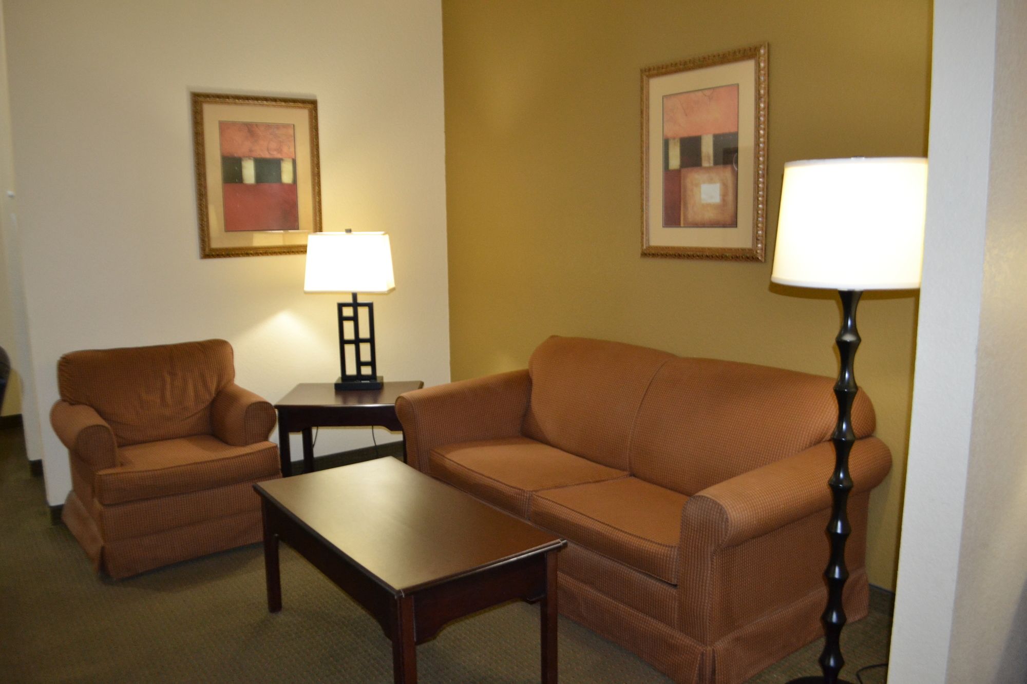 Фото Best Western Sherwood Inn & Suites