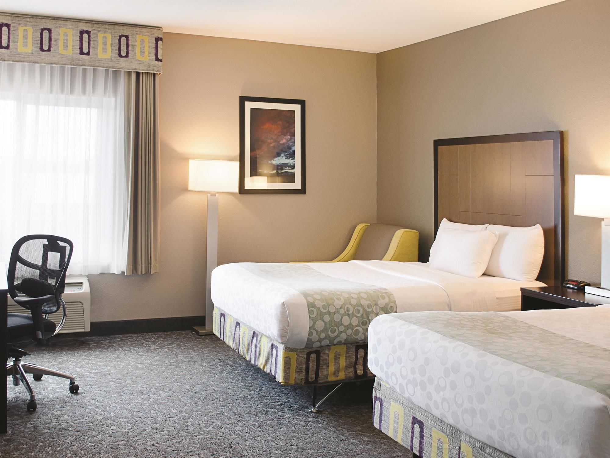 Фото La Quinta Inn & Suites by Wyndham Biloxi