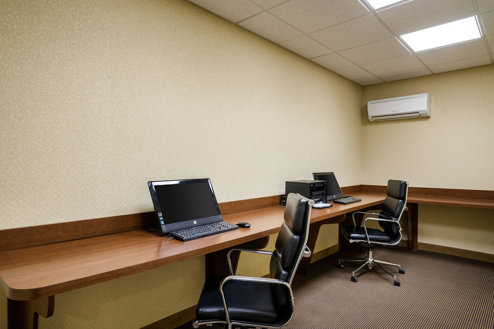 Фото Comfort Inn & Suites