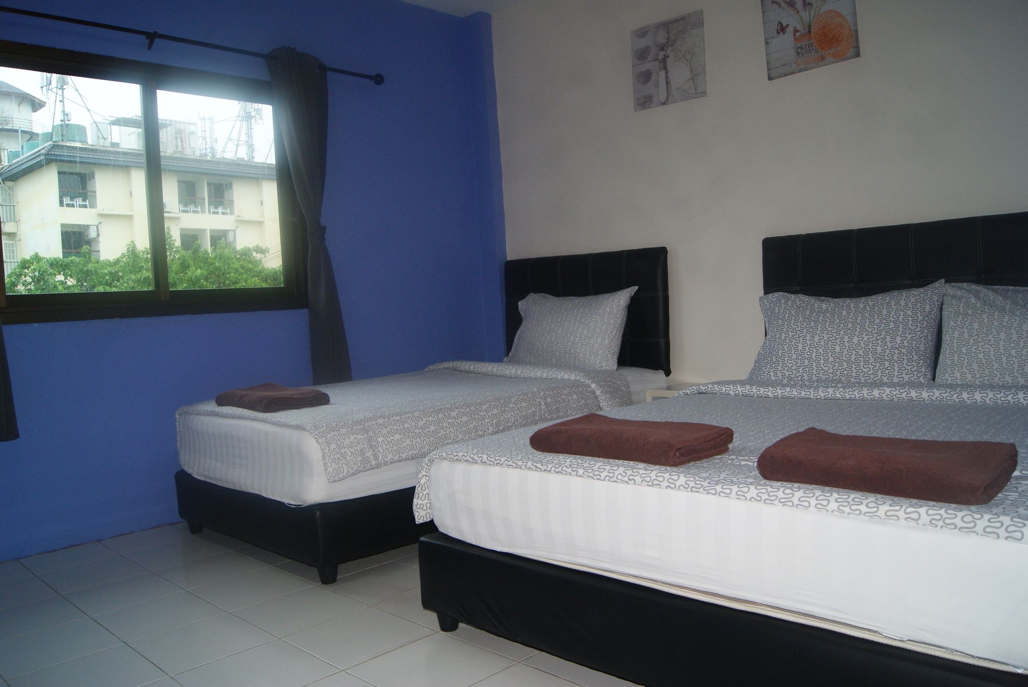 Фото Pineapple Guesthouse