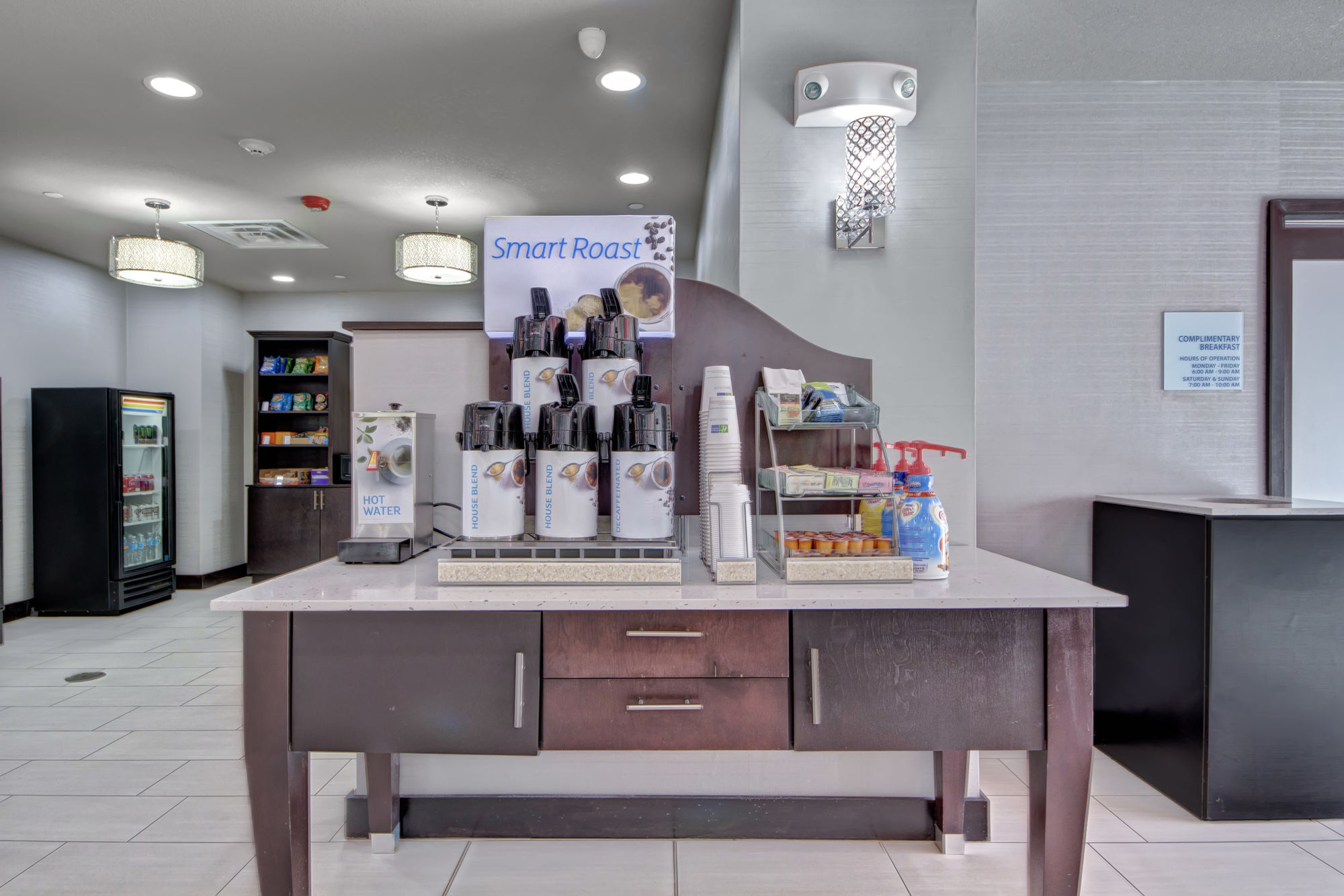 Фото Holiday Inn Express & Suites Oklahoma City North, an Ihg Hotel