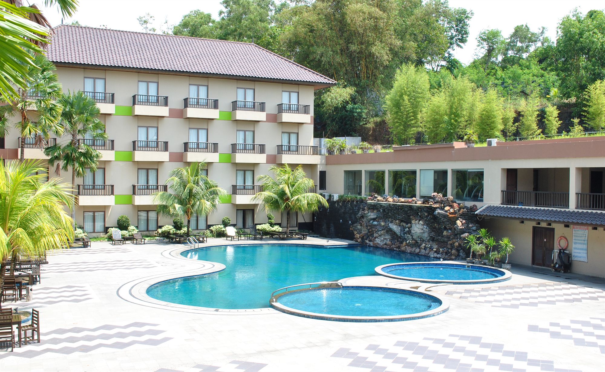 Фото Hotel Nuansa Indah