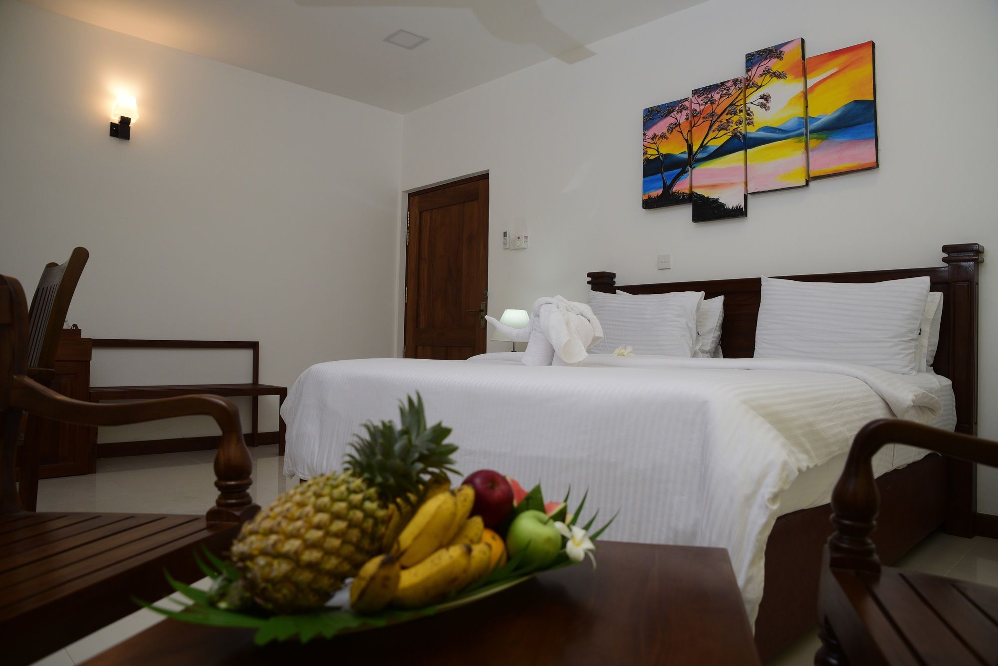 Фото Hikka FnR Villa