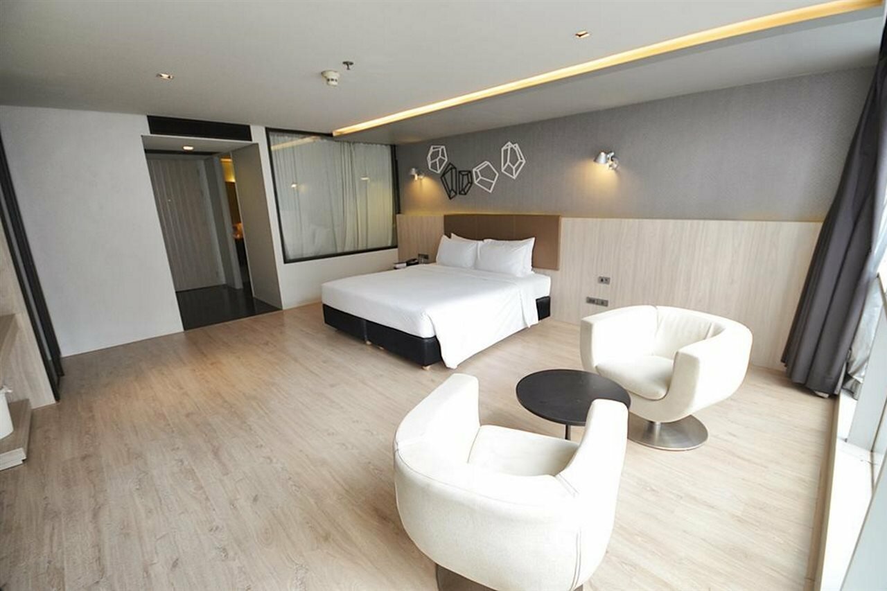 Фото The Heritage Hotels Bangkok