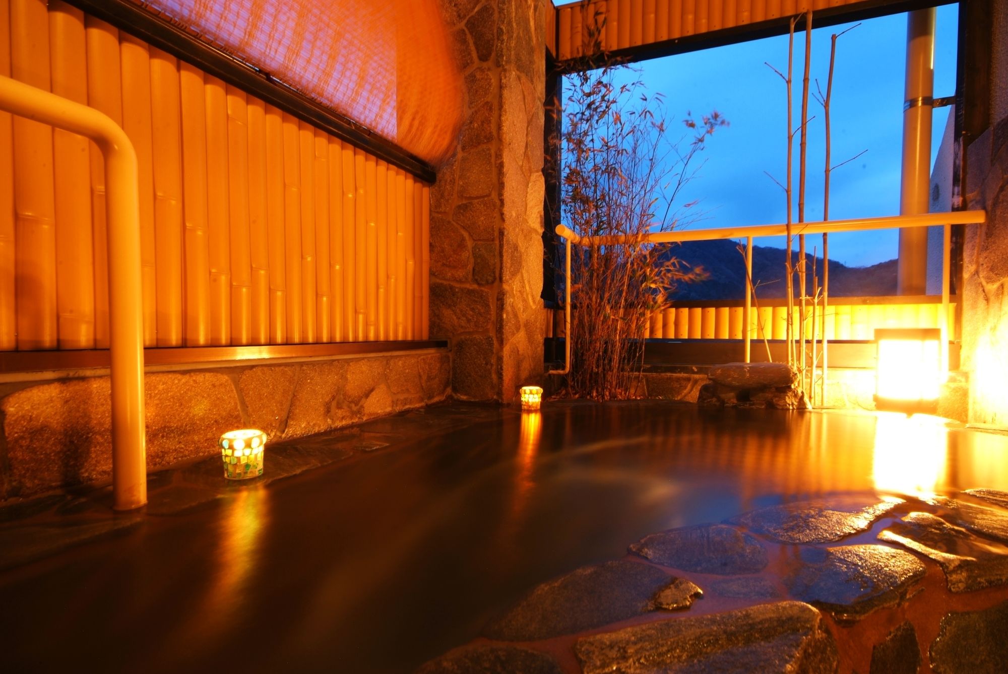 Фото Kawaguchiya Kinosaki Riverside Hotel