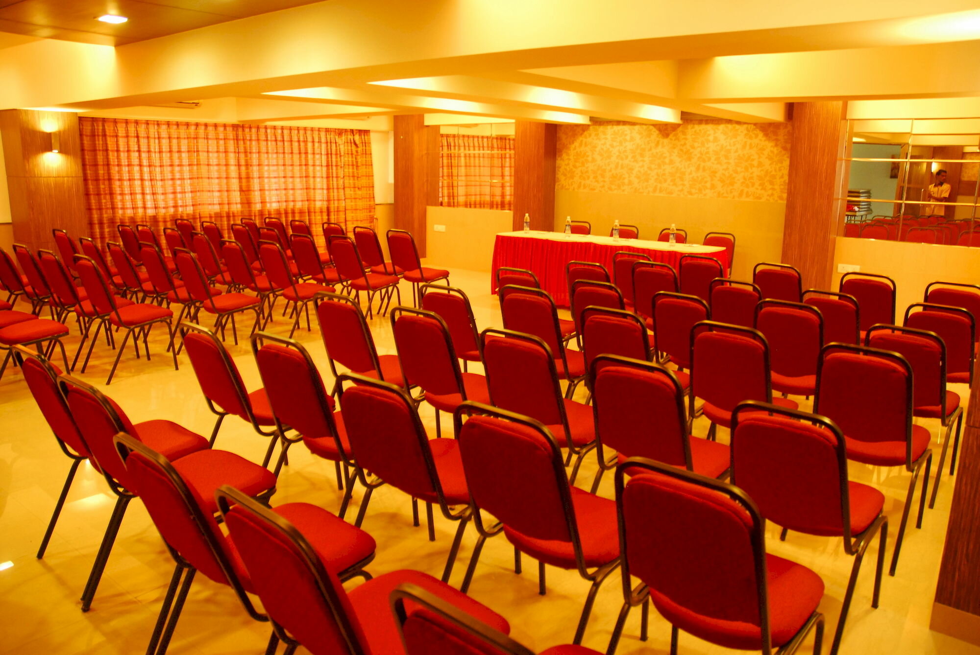 Фото Hotel Mourya Residency