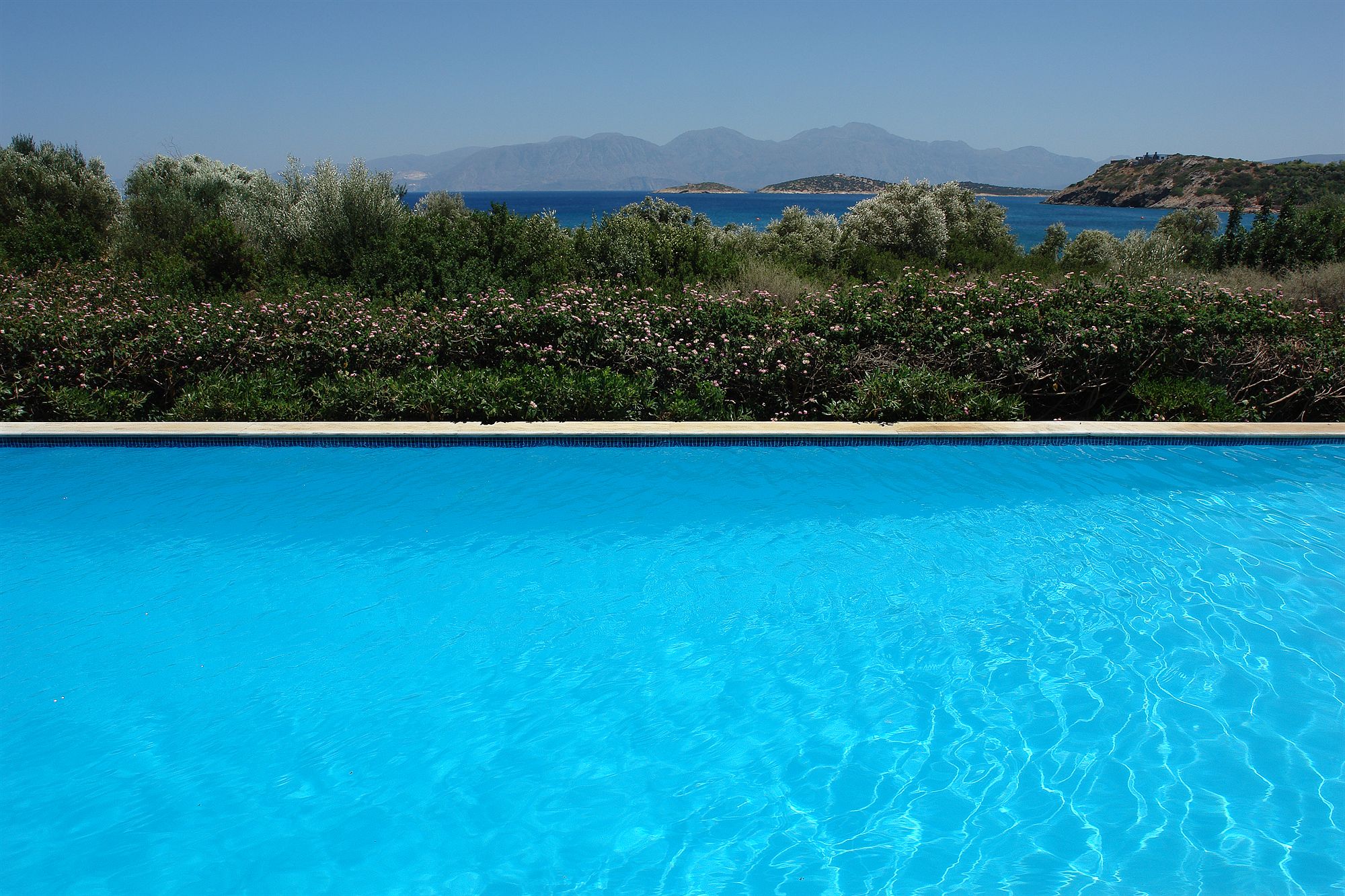 Фото Mirabella Apartments