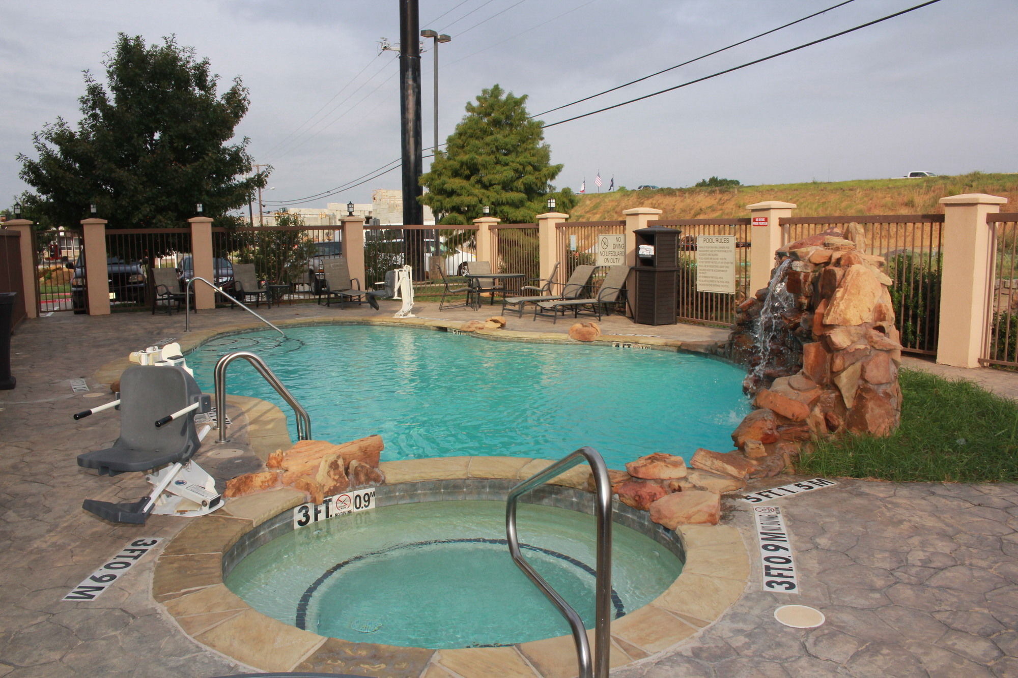 Фото Best Western Plus Dfw Airport West Euless