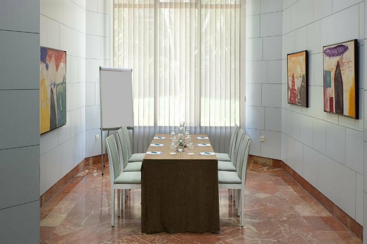 Фото Nh Avenida Jerez