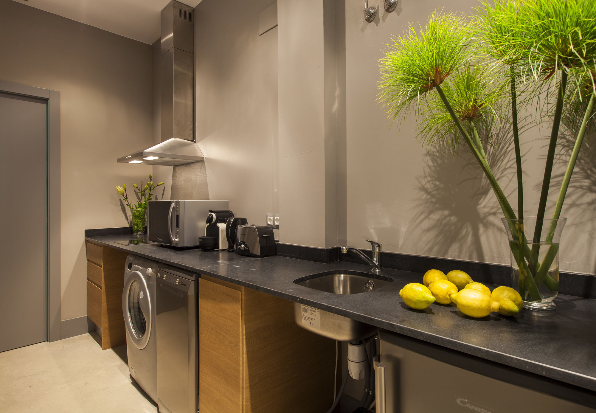 Фото Kare No Apartments by Sitges Group