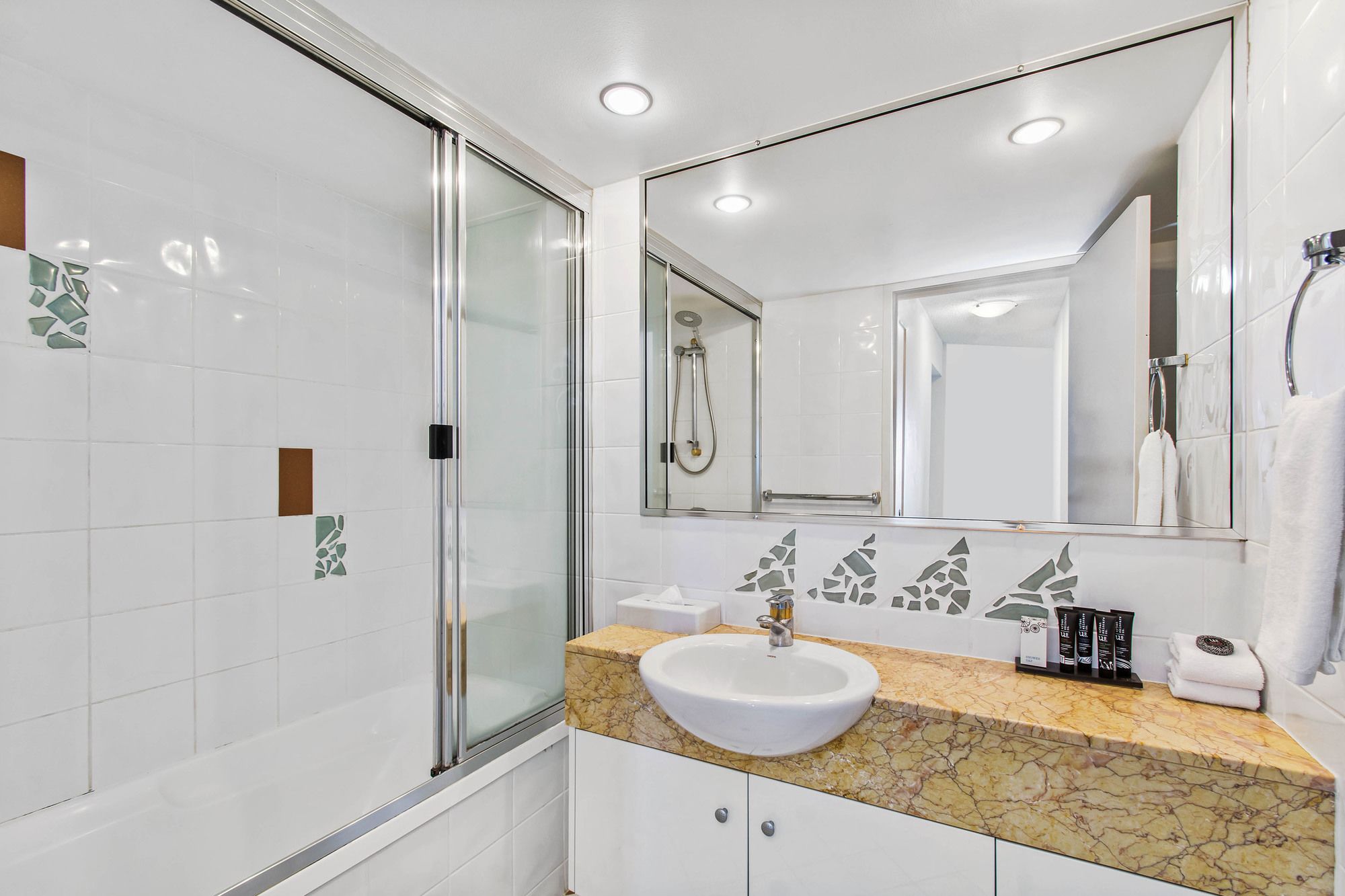 Фото Mantra Mooloolaba Beach