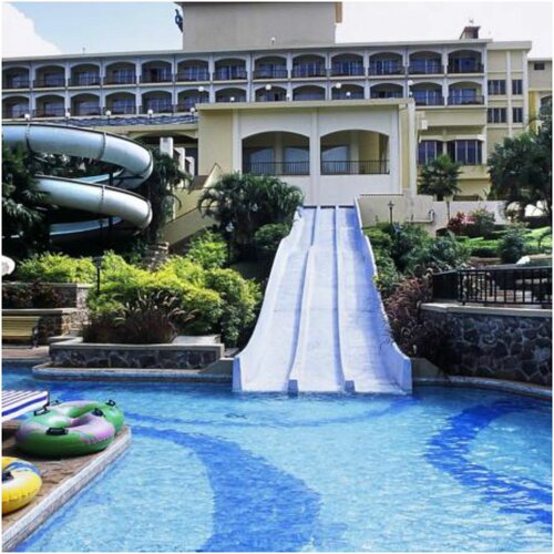 Гостиница Fariyas Resort Lonavala в Лонавала