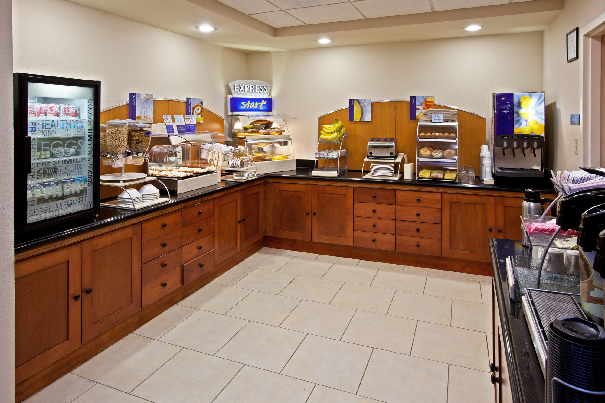 Фото Holiday Inn Express Indianapolis South, an Ihg Hotel