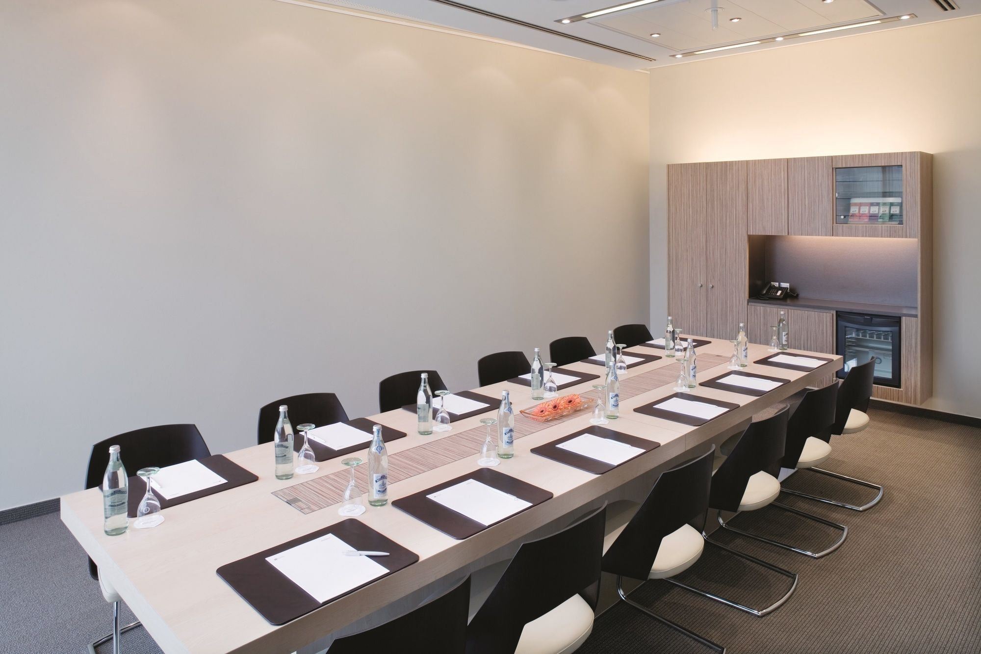 Фото Movenpick Hotel Frankfurt City