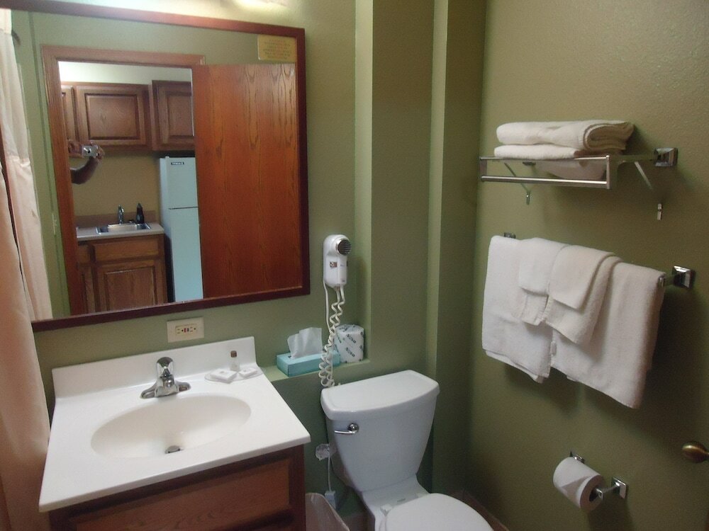 Фото Town House Extended Stay Hotel Downtown