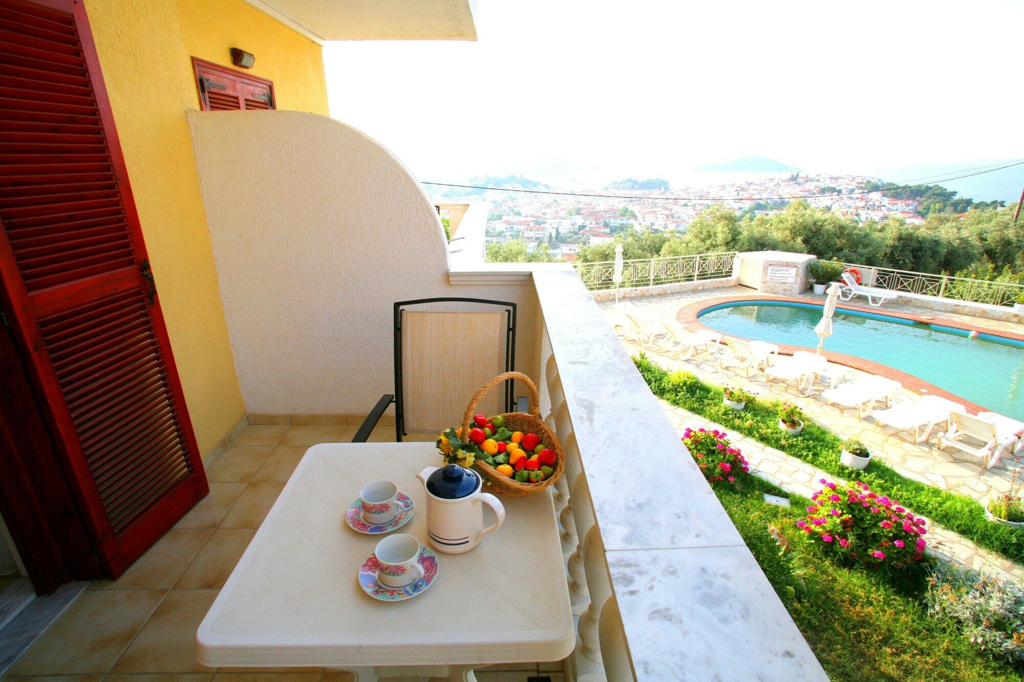 Фото Blue Horizon Studios