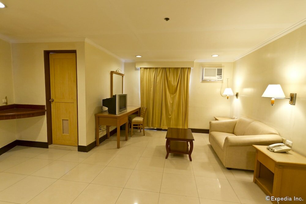 Фото Diplomat Hotel