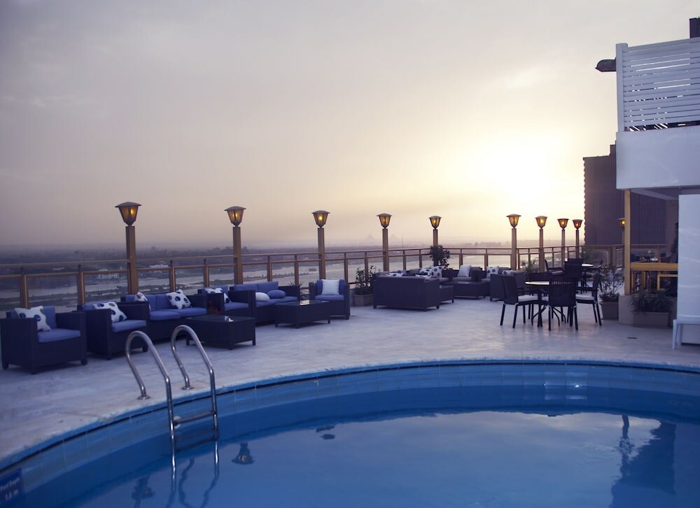 Фото Maadi Hotel